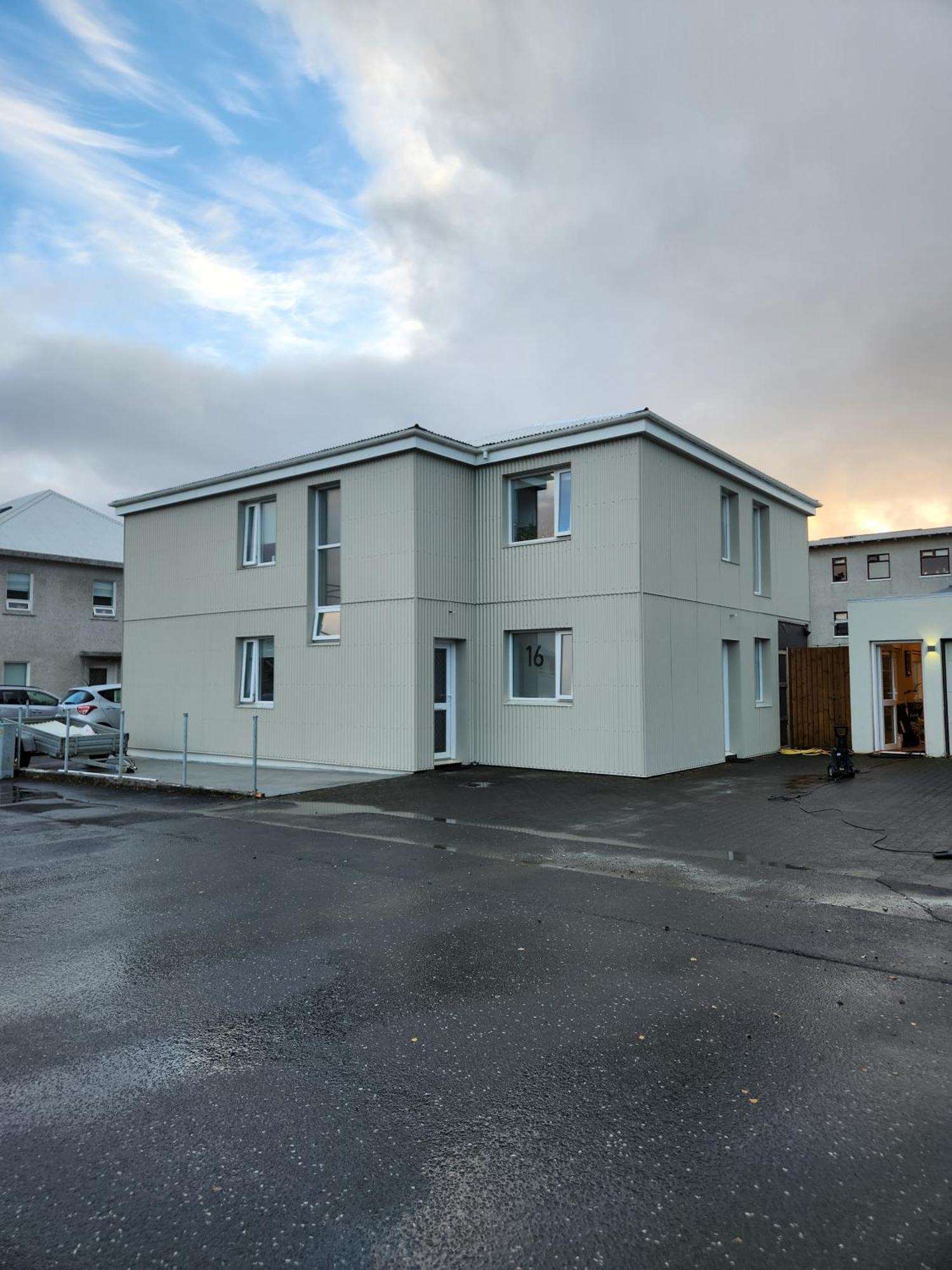 Apartamento Reynisstathir Keflavík Exterior foto